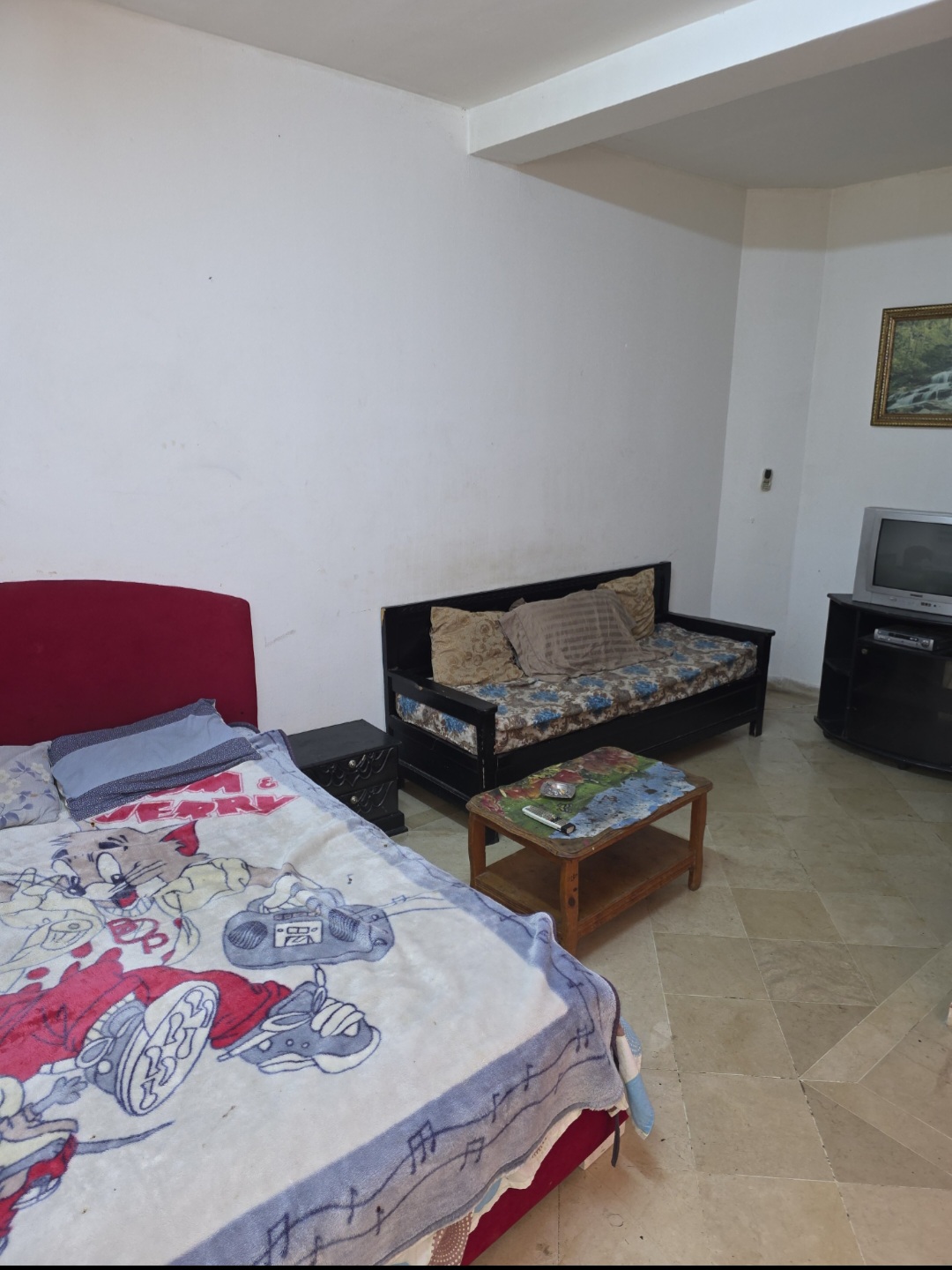 El Menzah El Manar 1 Location Appart. 1 pice Studio s0 meubl rdc manar1