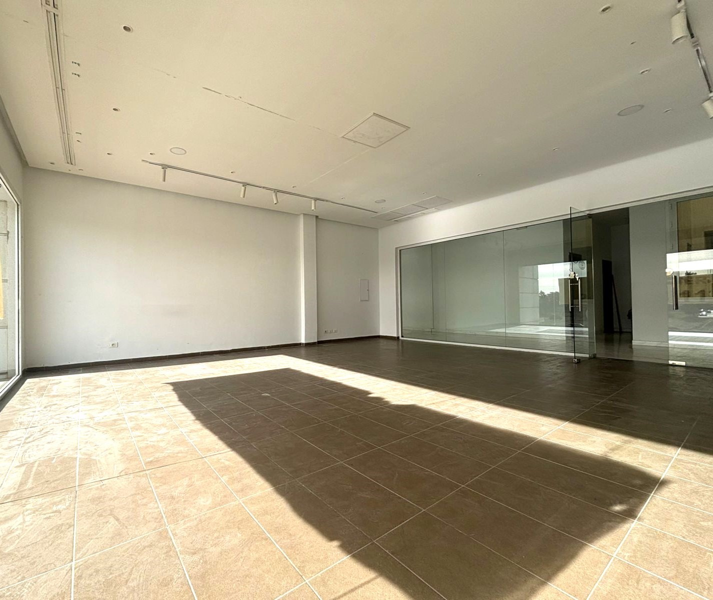 Bureaux & Commerces&nbsp;Surfaces