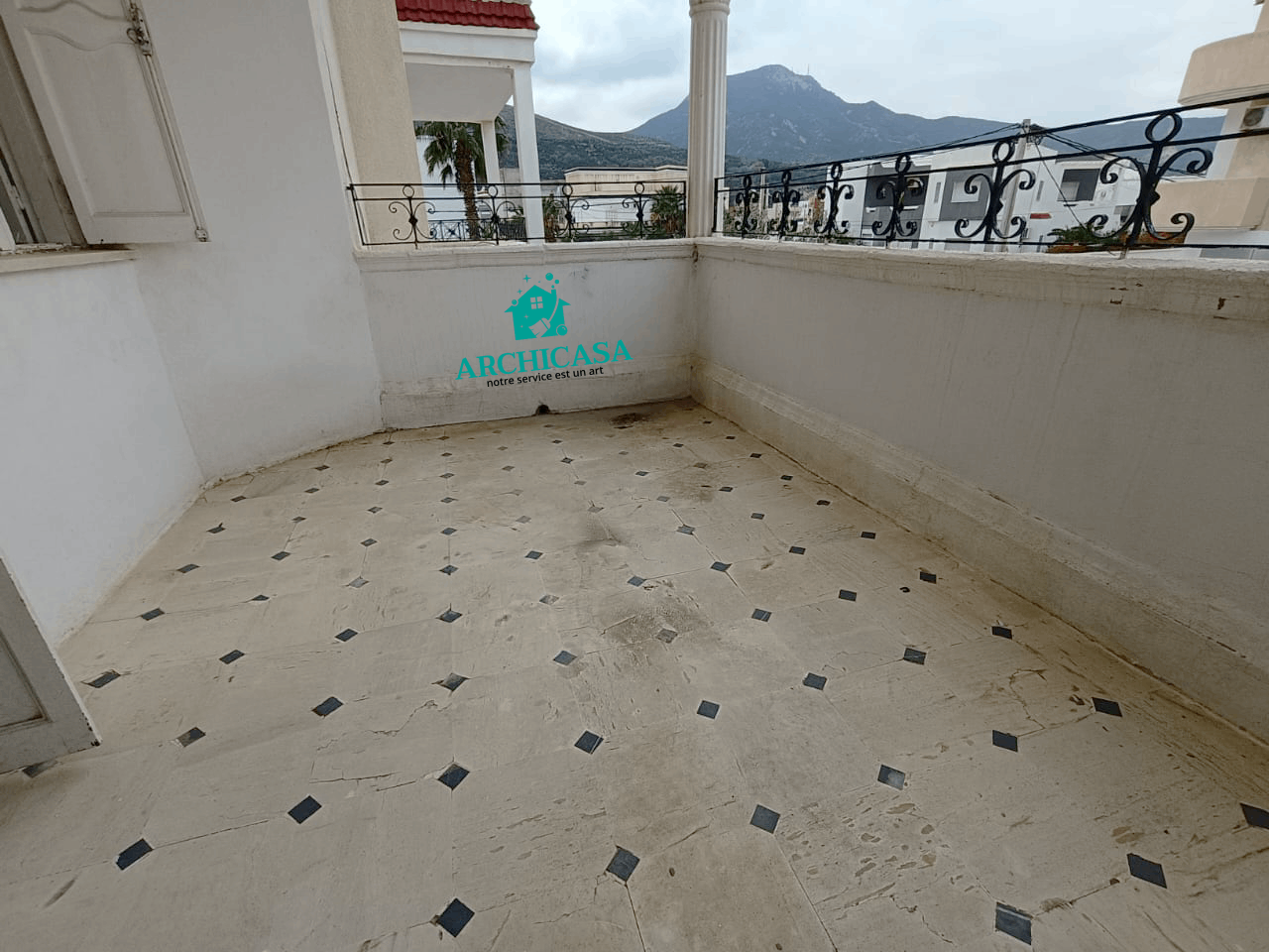 Hammam Chatt Hammam Chatt Location Appart. 4 pices tage d'une villa spacieuce  hamemchat