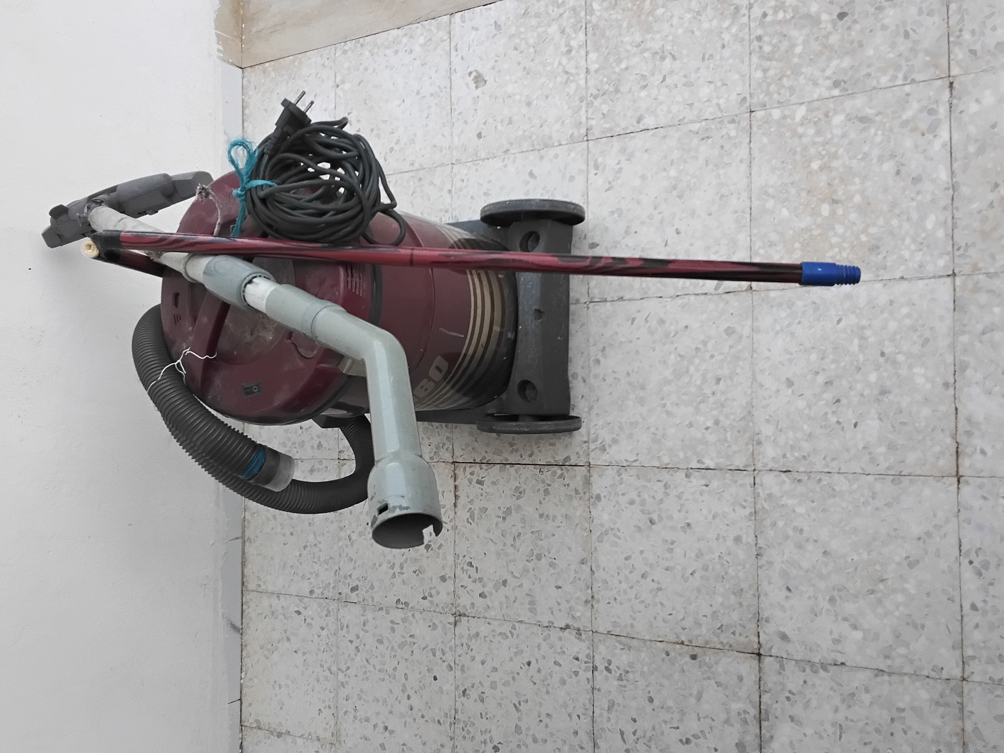 Rades Cite El Ezz Aspirateur Autre Aspirateur hitachi