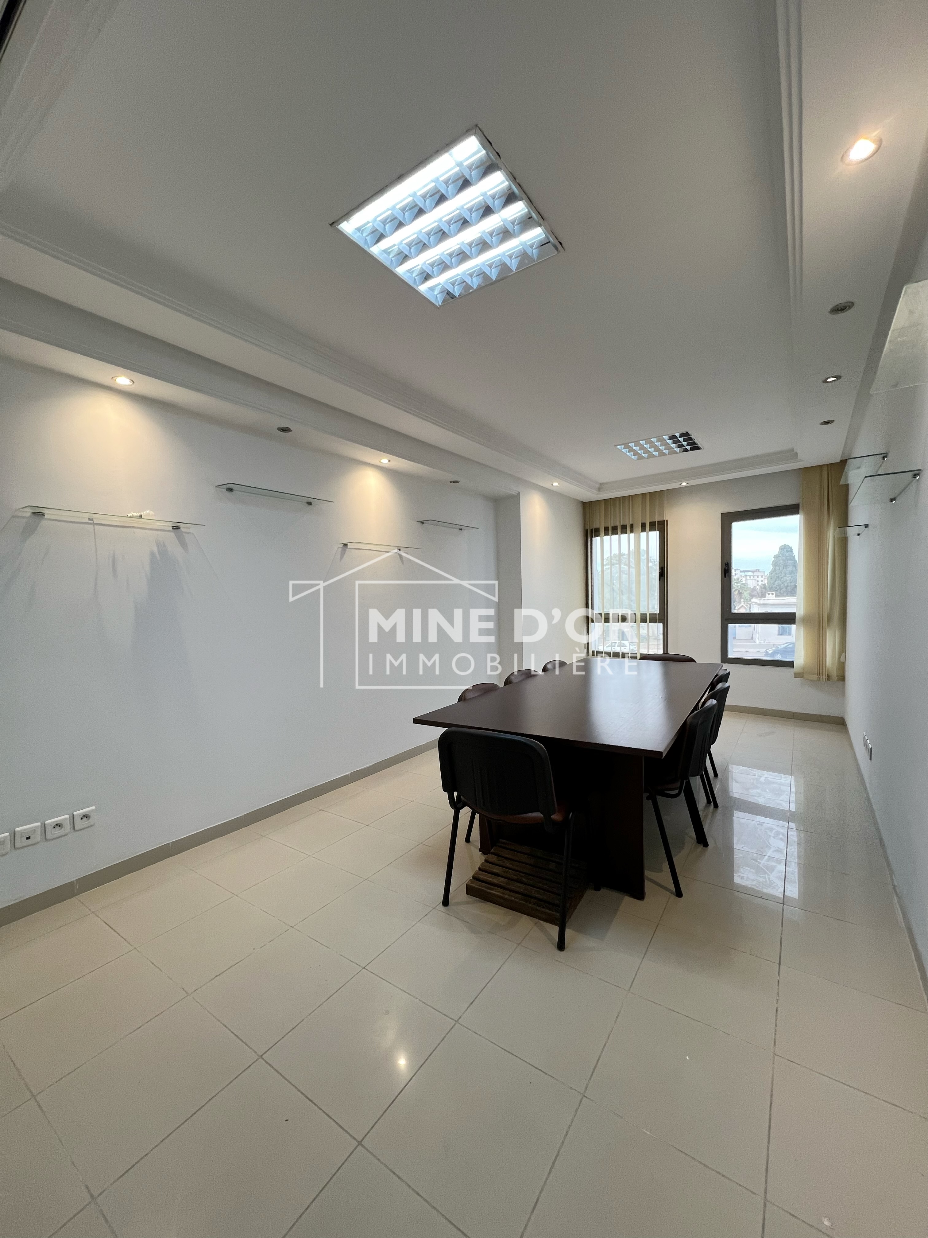 Bab Bhar Montplaisir Bureaux & Commerces Bureau Al bureau en 3 espaces meubl  montplaisir