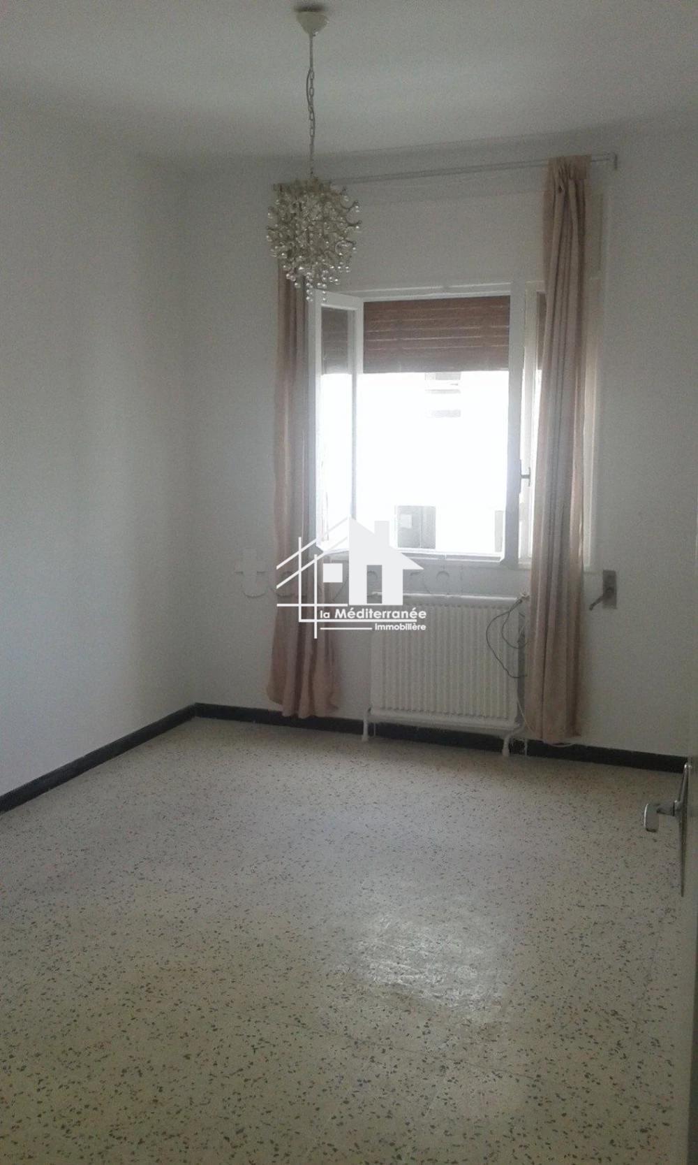 Bab Bhar Republique Location Appart. 2 pices Appartement s2  belveder
