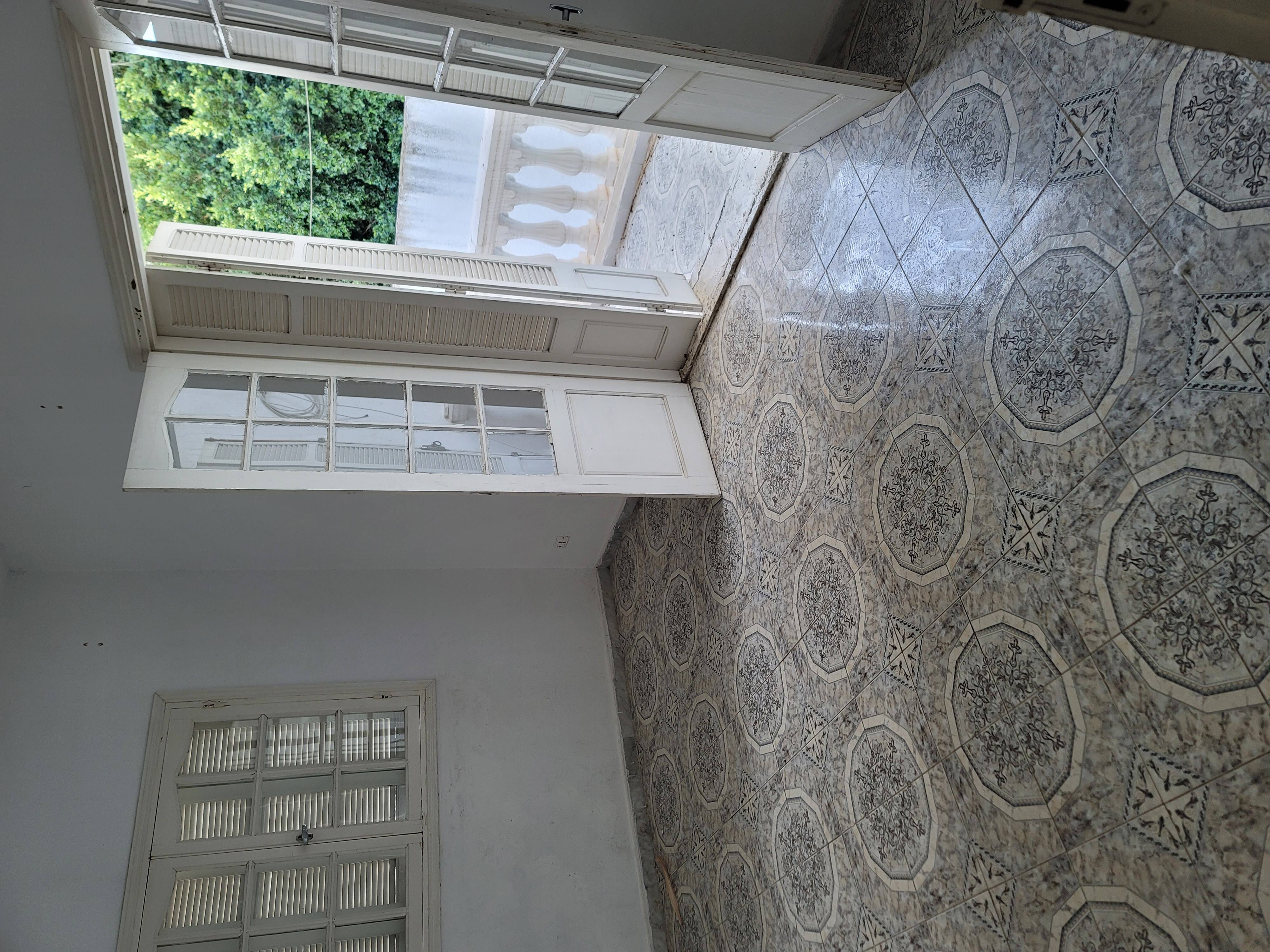 Ezzouhour (Tunis) Cite Ezzouhour Location Appart. 3 pices Appartement 1er tage  cit zouhour 1