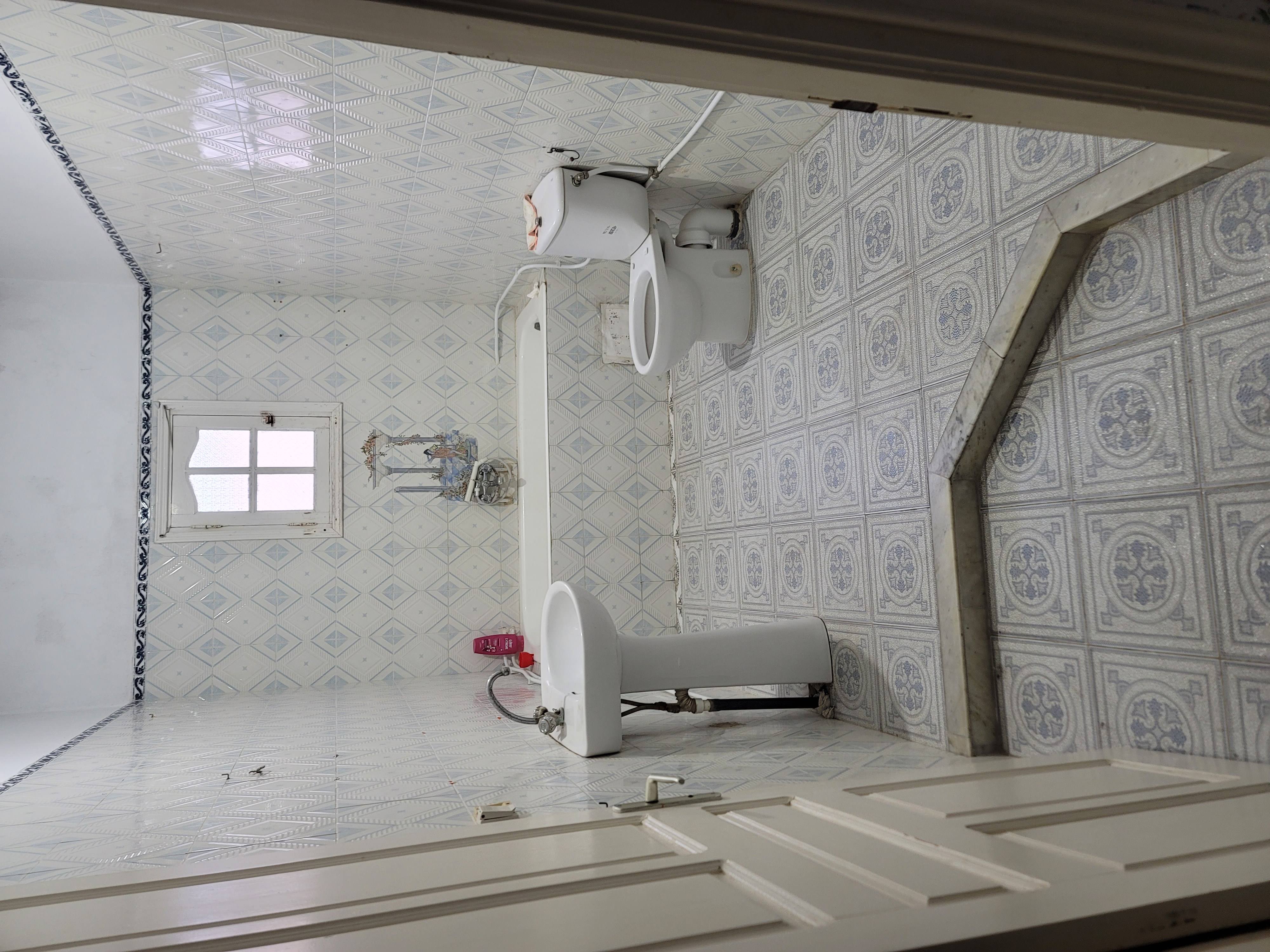 Ezzouhour (Tunis) Cite Ezzouhour Location Appart. 3 pices Appartement 1er tage  cit zouhour 1