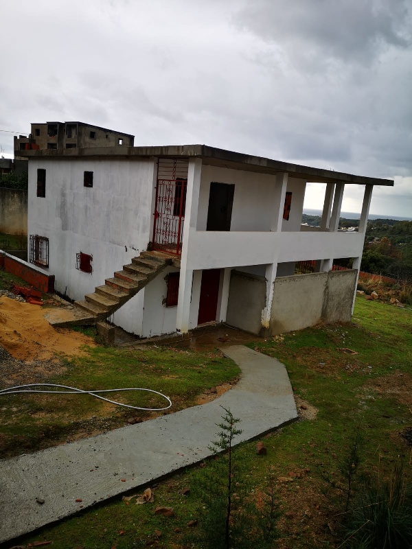 Tabarka El Haouamdia Vente Maisons Bel terrain avec vue sur mer