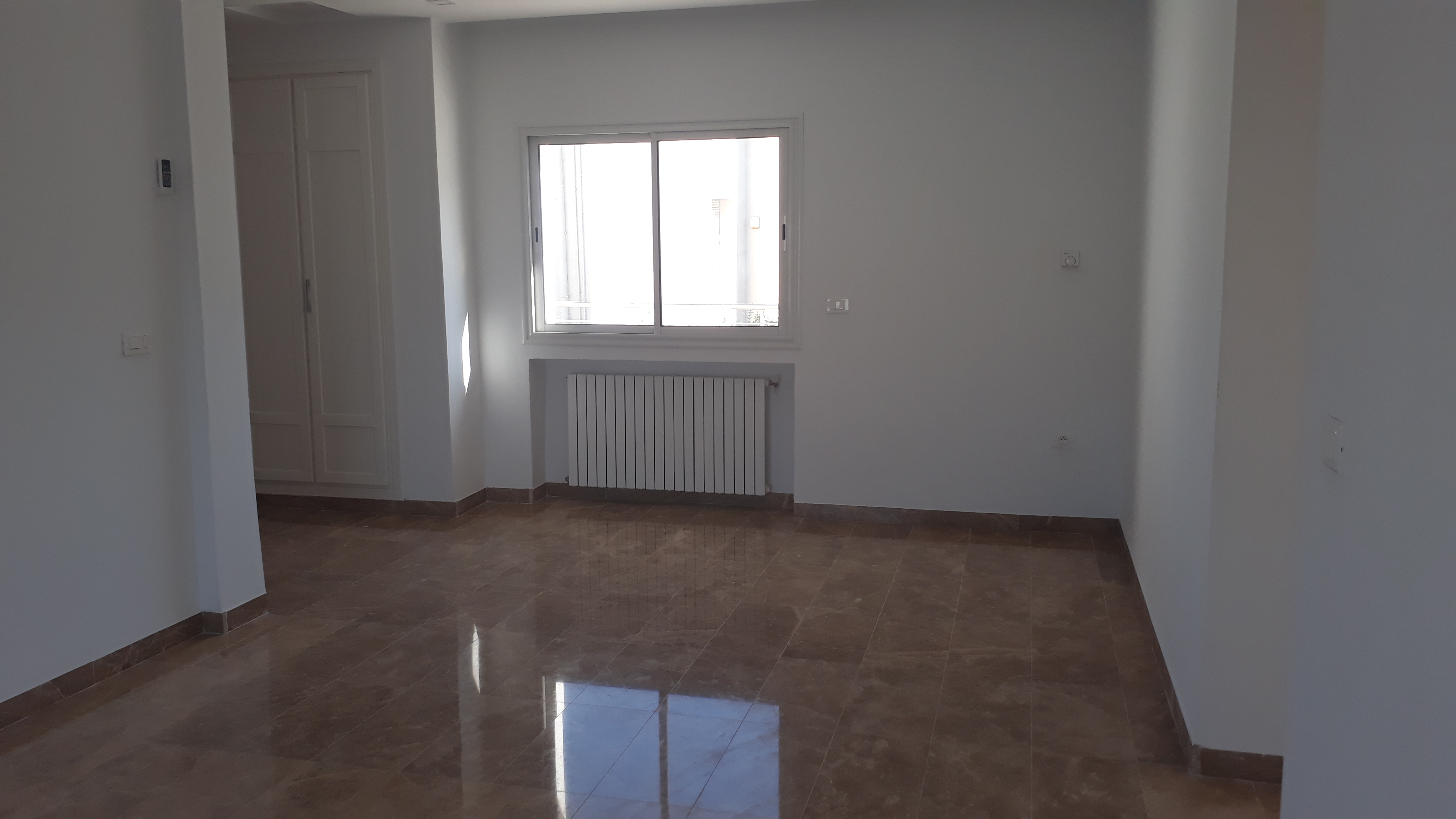 Mnihla&nbsp;Jardins d'el Menzah&nbsp;Location&nbsp;Appart. 2 pi�ces&nbsp;Grand s1 cit� el faouz