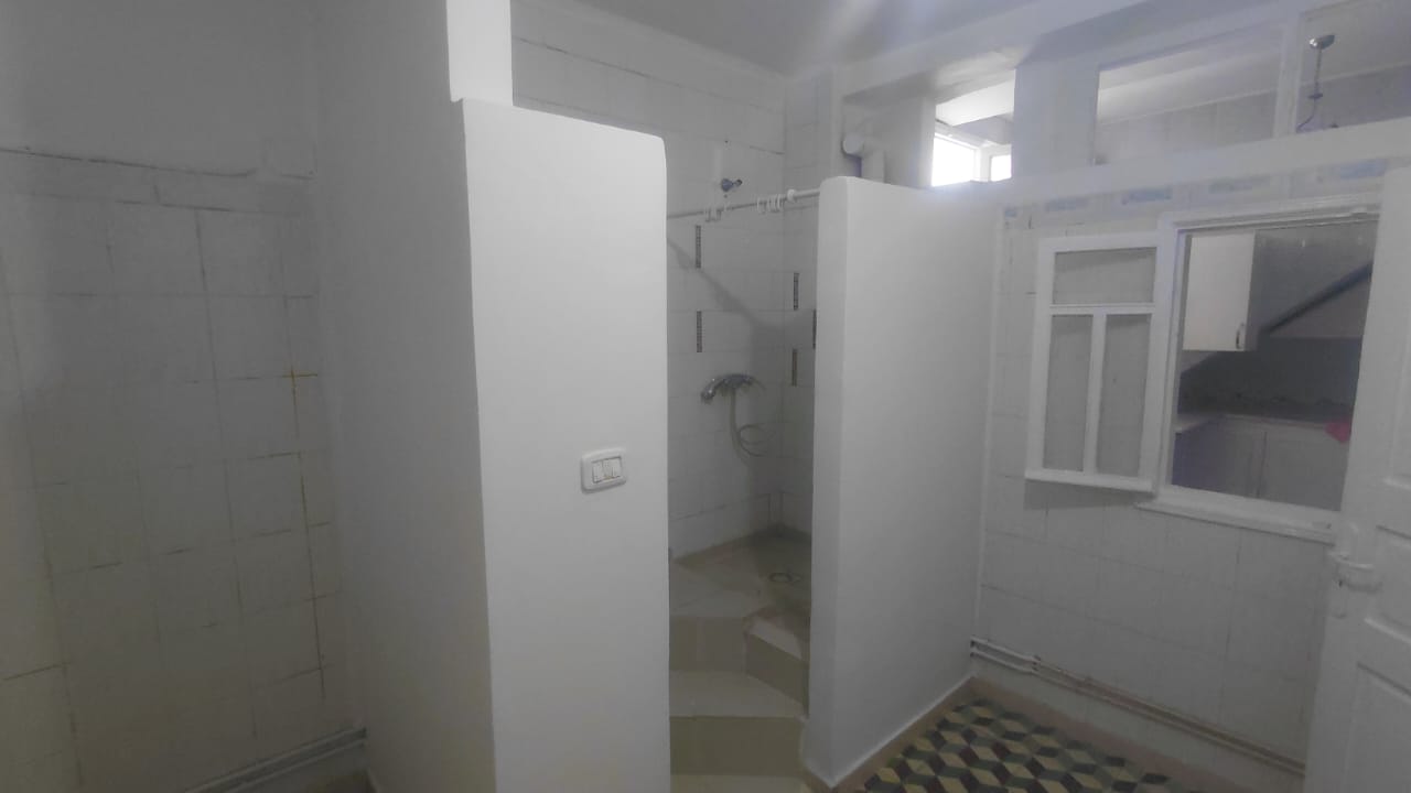 Cite El Khadra&nbsp;Cite El Khadra&nbsp;Location&nbsp;Maisons&nbsp;Etage de villa s plus 3 a la cit� elkhadhra wb4352