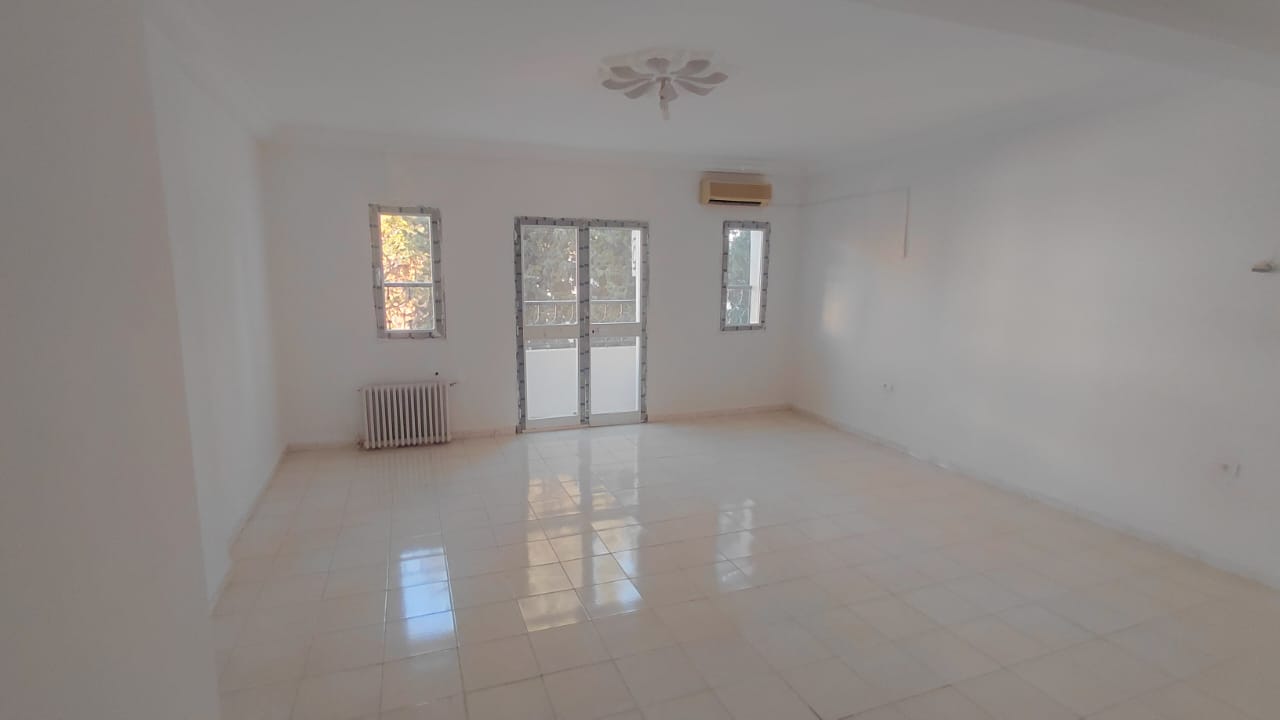 El Menzah&nbsp;El Manar 2&nbsp;Location&nbsp;Appart. 5 pi�ces+&nbsp;Appart dup s plus 4 a el manar 2 wb4375