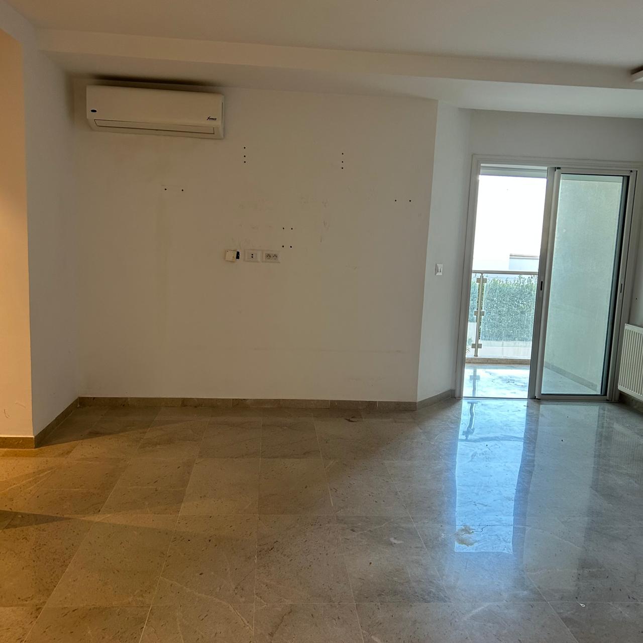 Ariana Ville Cite Ennasr 2 Location Appart. 3 pices Appartement s2 ht standing avec ppkg ss sol