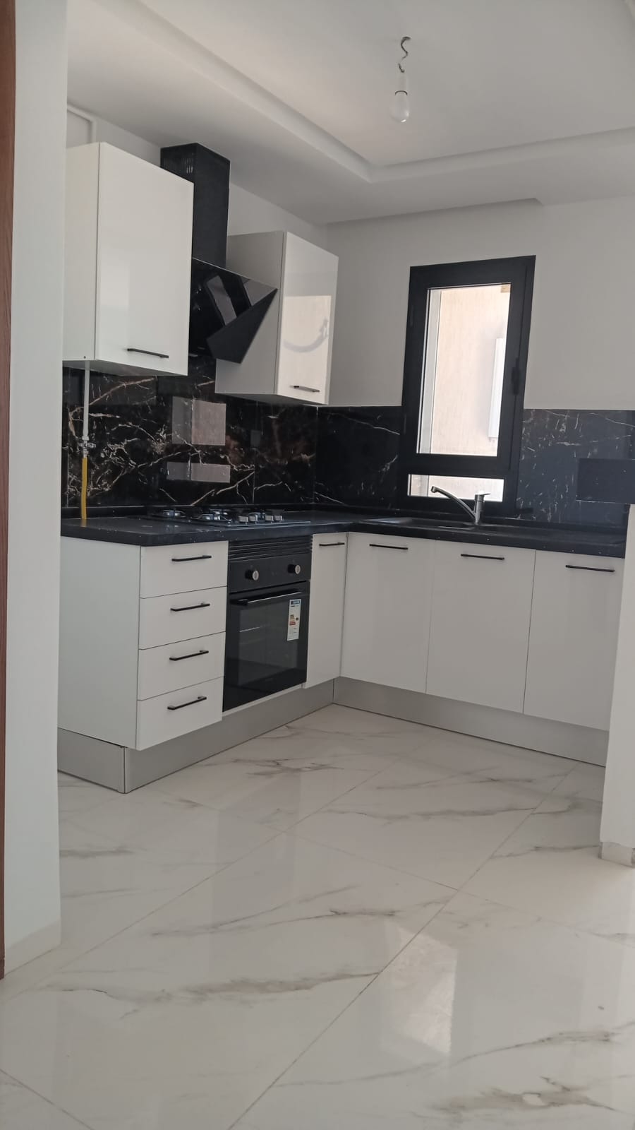 Ain Zaghouan Ain Zaghouan Location Appart. 3 pices S plus 2 trs lumineux jamais habit  l'aouina