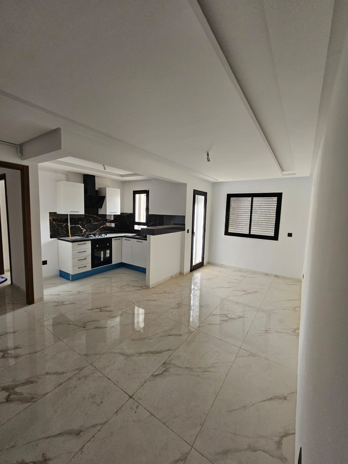 Ain Zaghouan&nbsp;Ain Zaghouan&nbsp;Vente&nbsp;Appart. 3 pi�ces&nbsp;S plus deux jamais habit� l'aouina