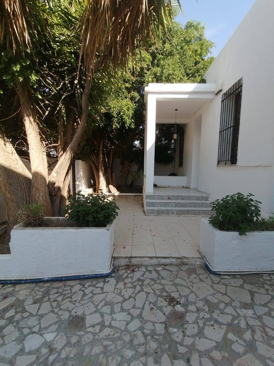 Le Bardo Le Bardo Location Appart. 5 pices+ Al villa s4 le bardo