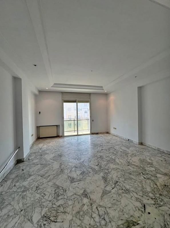 Ariana Ville Cite Ennasr 2 Vente Appart. 3 pices S3 occasion unique