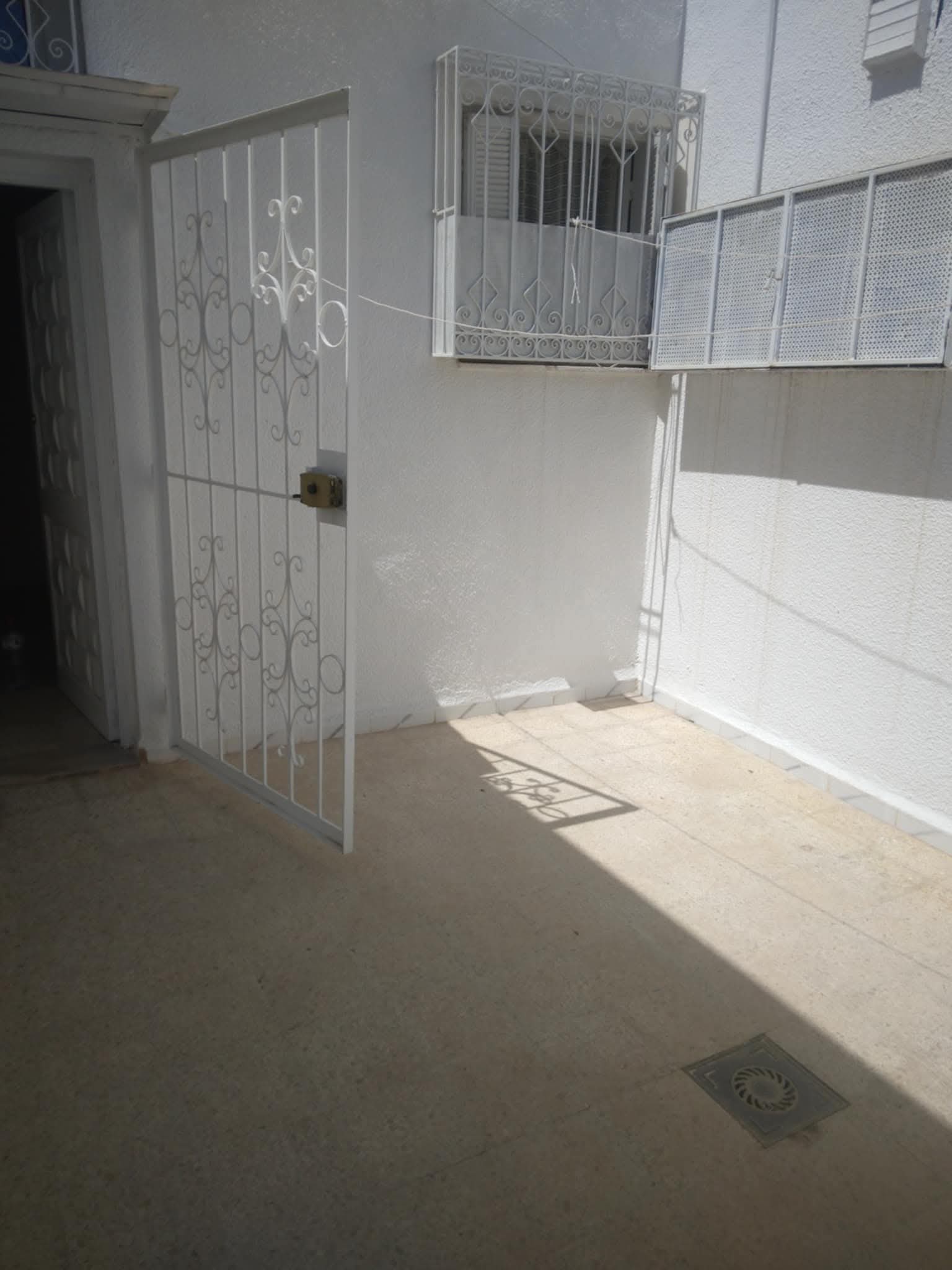 Le Bardo&nbsp;Le Bardo&nbsp;Location&nbsp;Appart. 2 pi�ces&nbsp;Maison s1 ind�pendante avec terrasse pres 20 mars