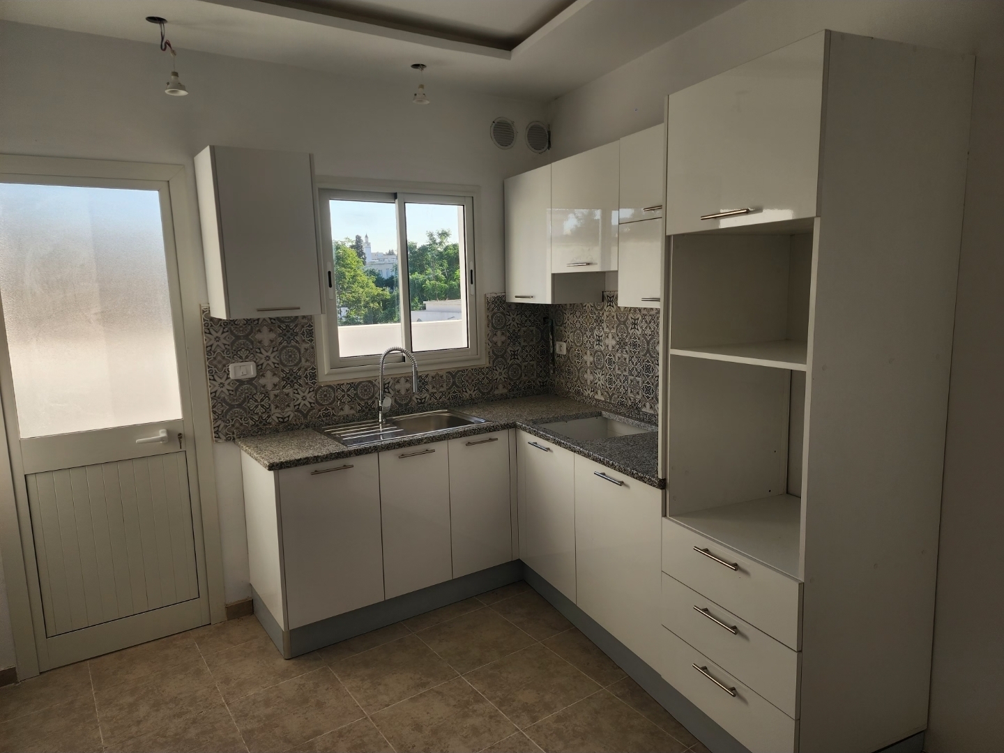 El Ouerdia&nbsp;Bellevue&nbsp;Location&nbsp;Appart. 3 pi�ces&nbsp;Appartement haute standing neuf