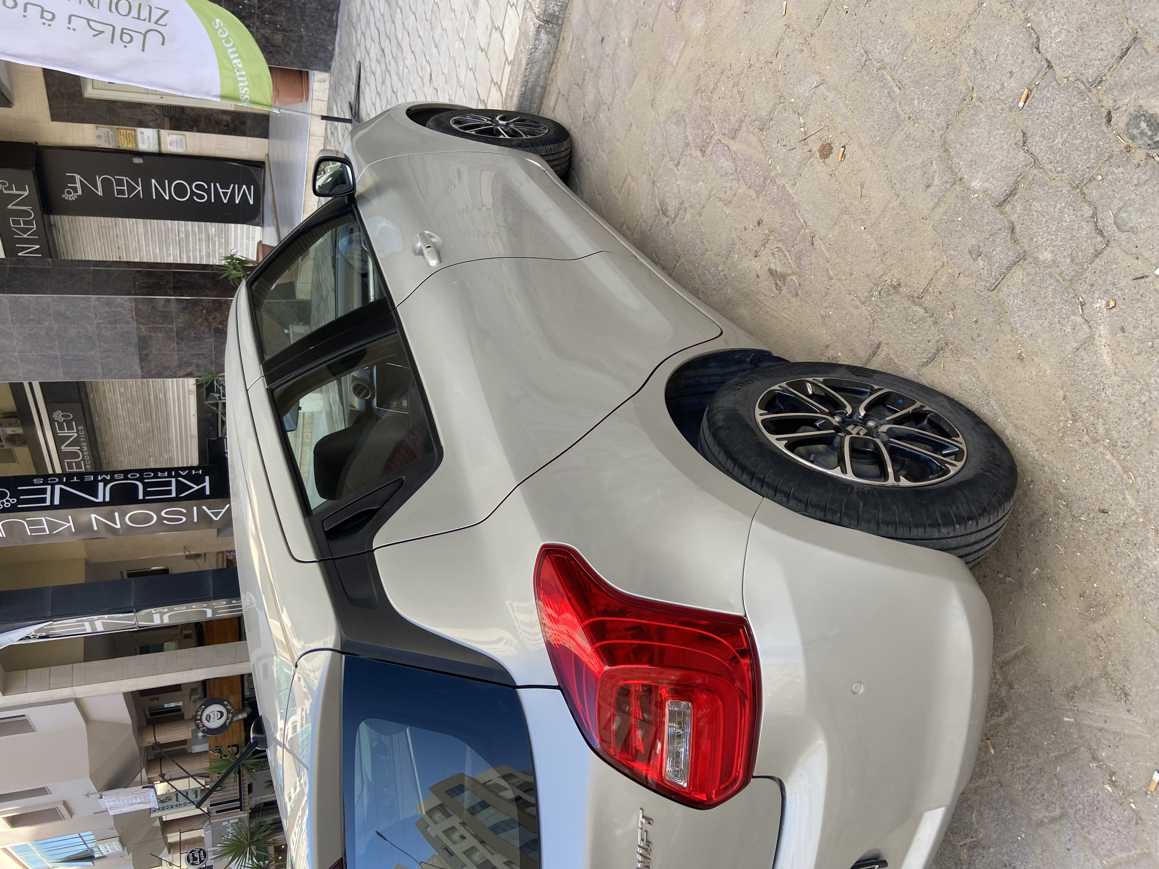 Ariana Ville Cite Ennasr 1 Suzuki Swift Suzuki swift boite auto