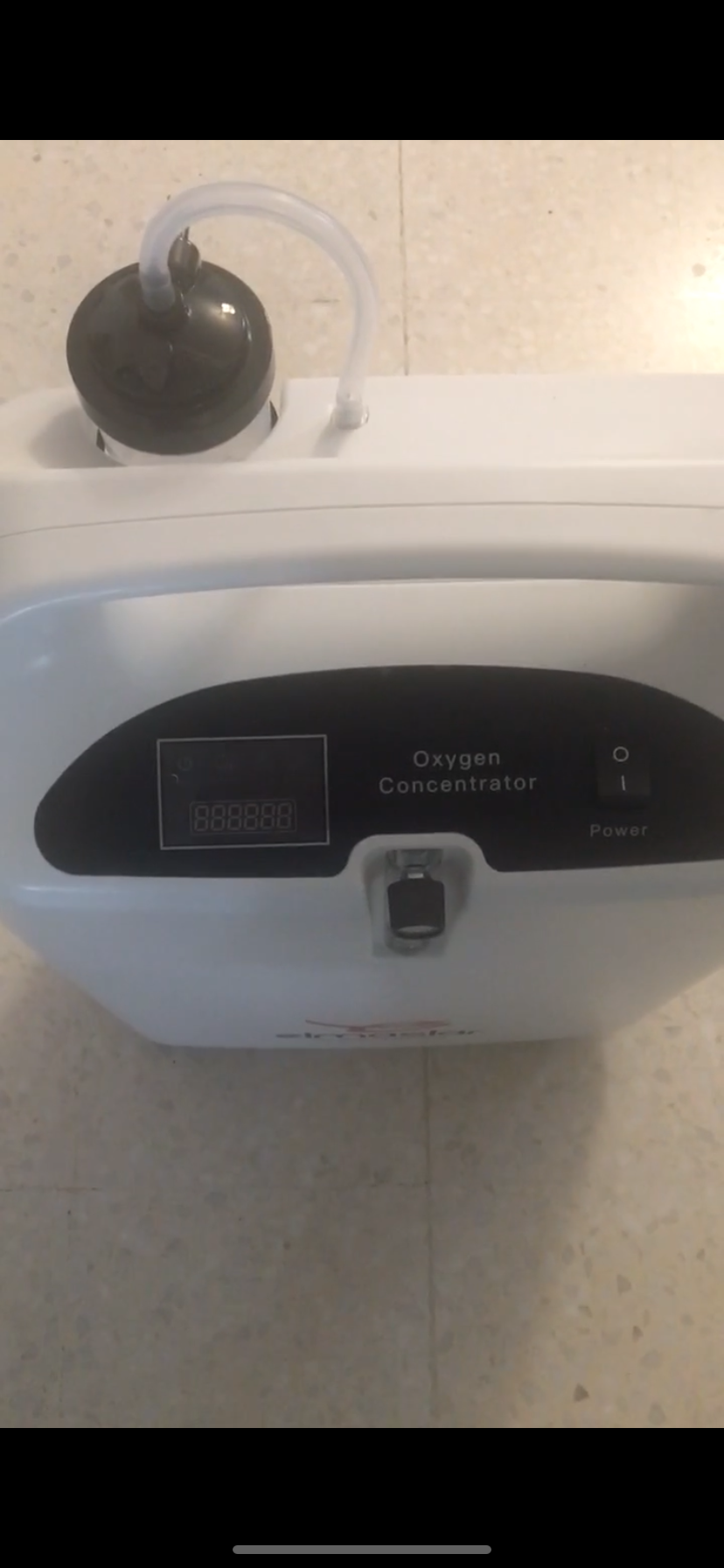 Ariana Ville&nbsp;Riadh Landlous&nbsp;Autre&nbsp;Autre&nbsp;Concentrateur d'oxyg�ne jamais utulis�