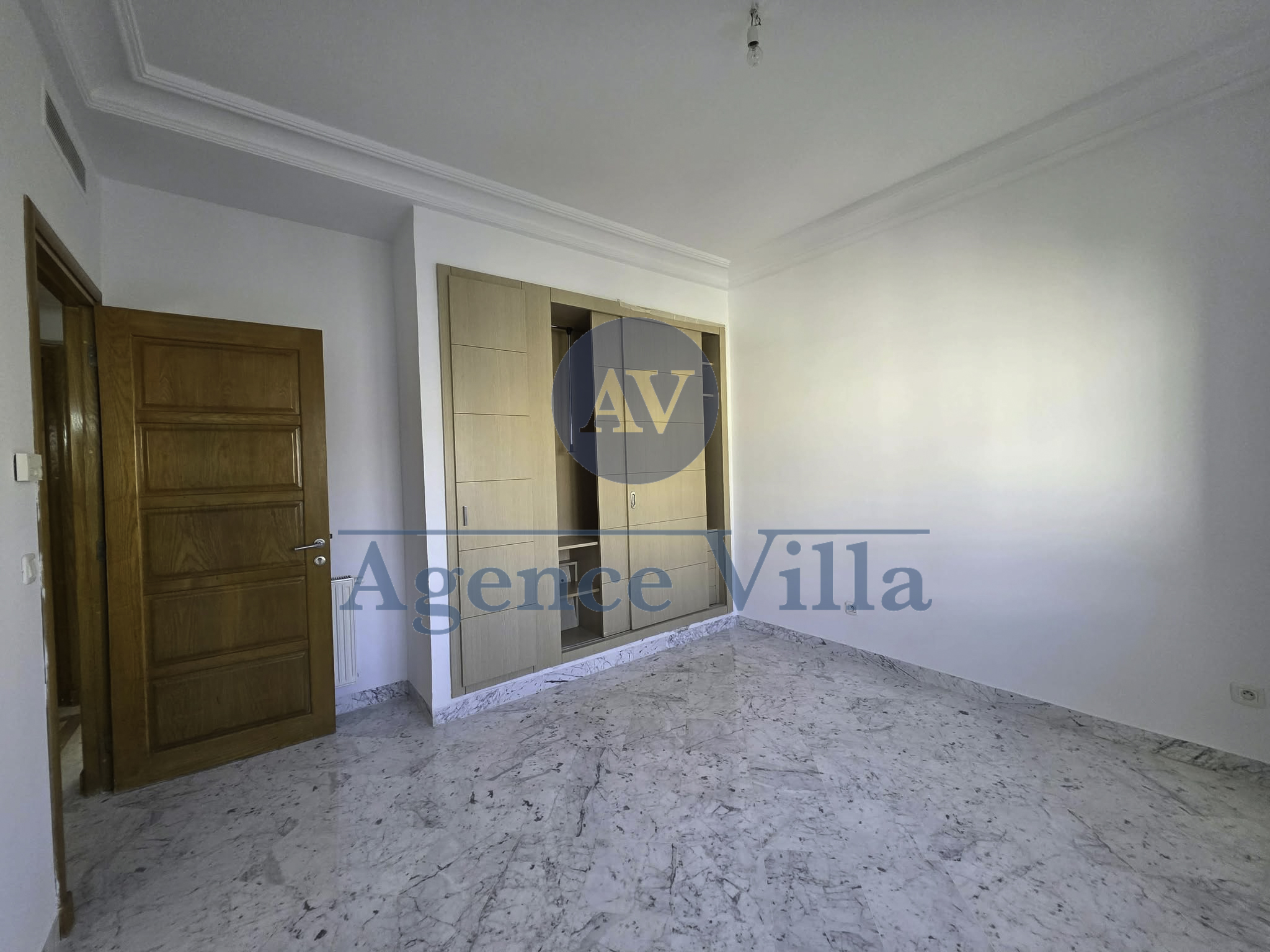 La Marsa Berge Du Lac Location Appart. 4 pices Un appartement s3 au lac2