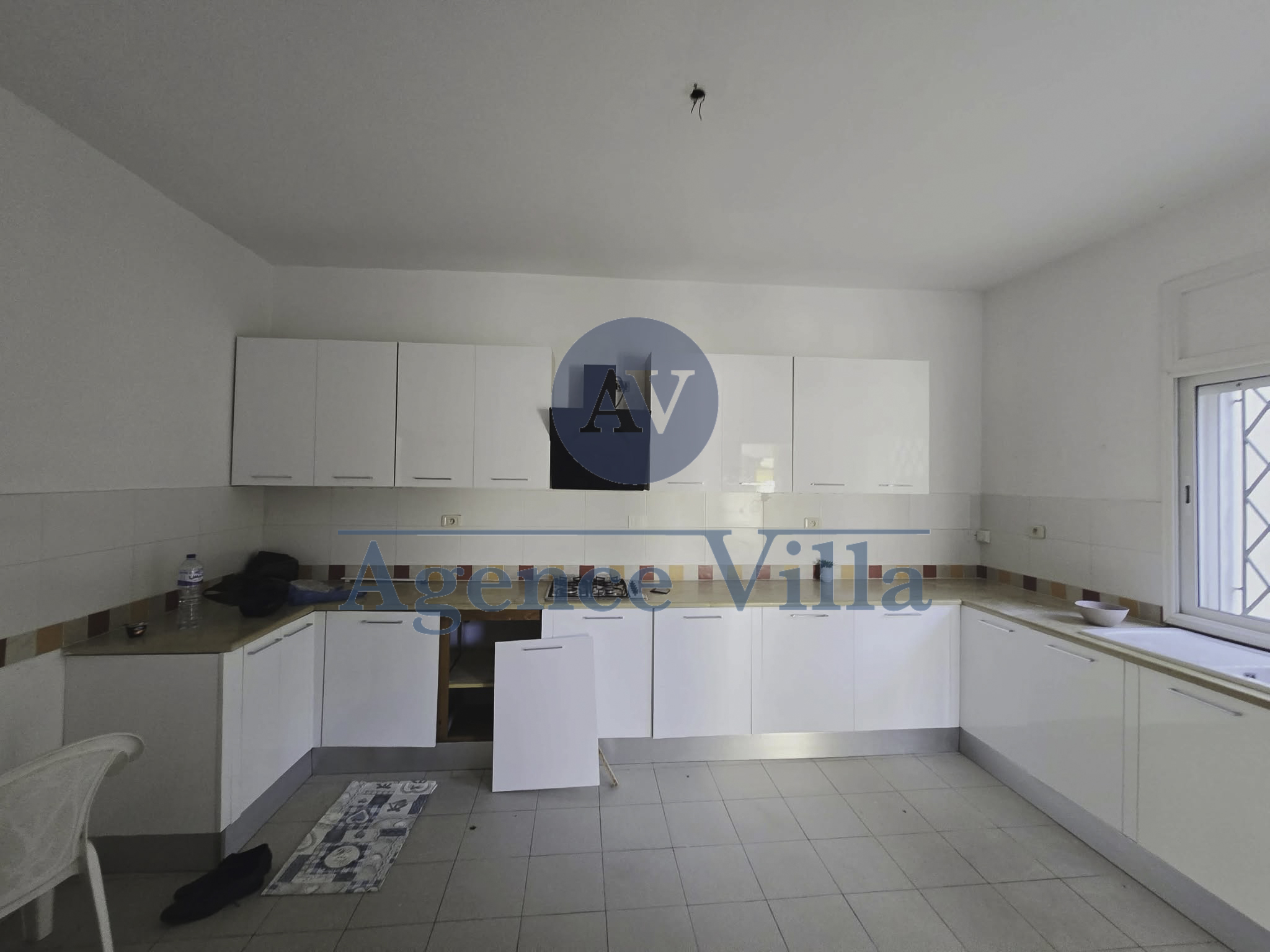 La Soukra La Soukra Location Maisons Une villa s3 avec jardin  la soukra