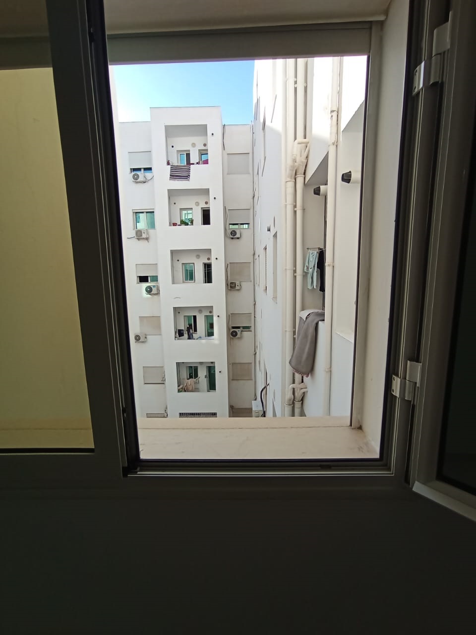 La Marsa El Aouina Vente Appart. 2 pices Apprt  splus 1  cit el wahat