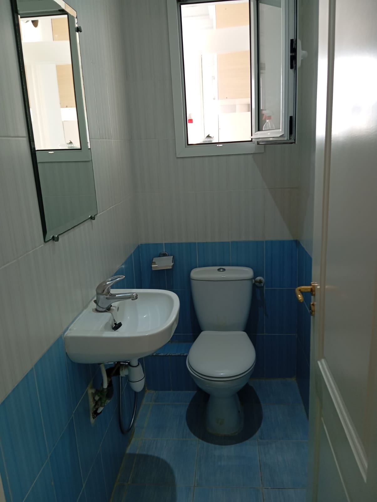 La Marsa El Aouina Location Appart. 4 pices Appartement splus 3  lwahat