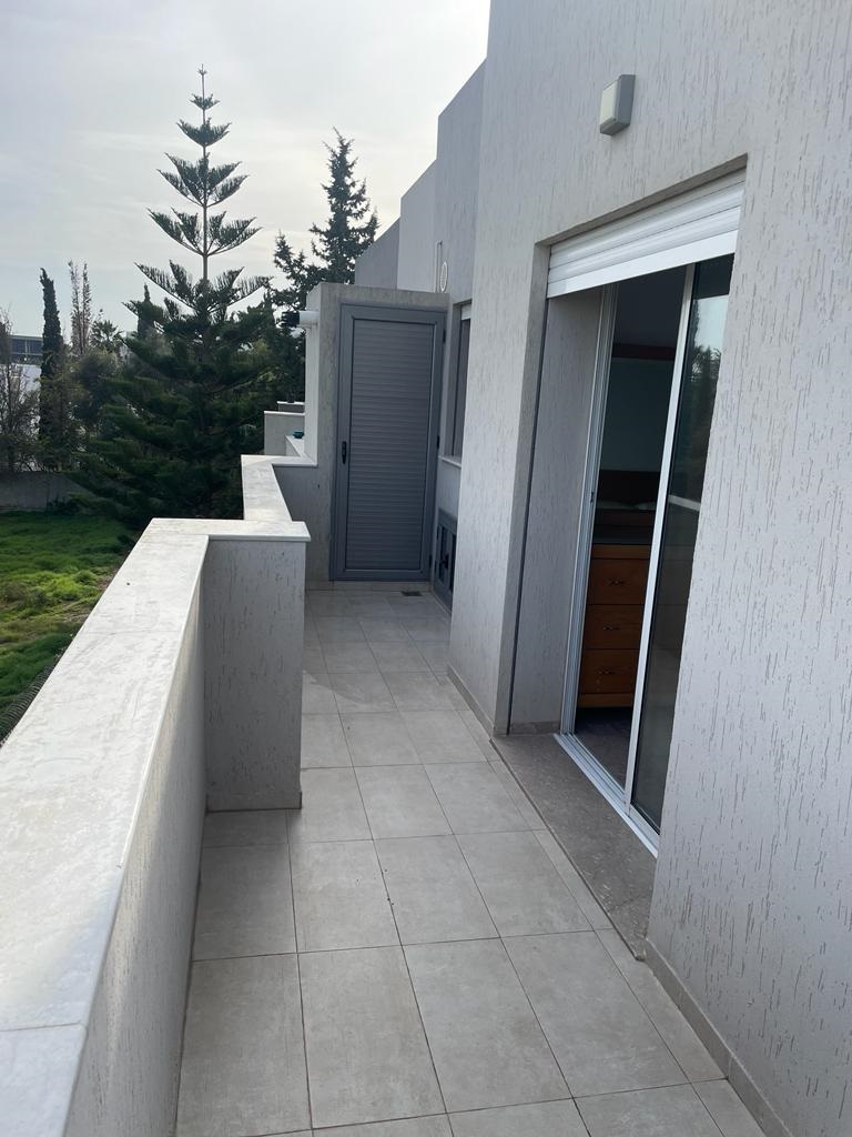 La Soukra&nbsp;La Soukra&nbsp;Location&nbsp;Appart. 2 pi�ces&nbsp;Apprt s plus 1 meubl� � la soukra