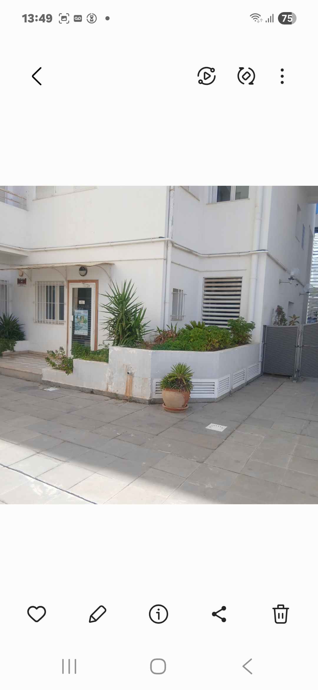 La Marsa&nbsp;Berge Du Lac&nbsp;Location&nbsp;Appart. 2 pi�ces&nbsp;Bureau rdc 2pcs lac2