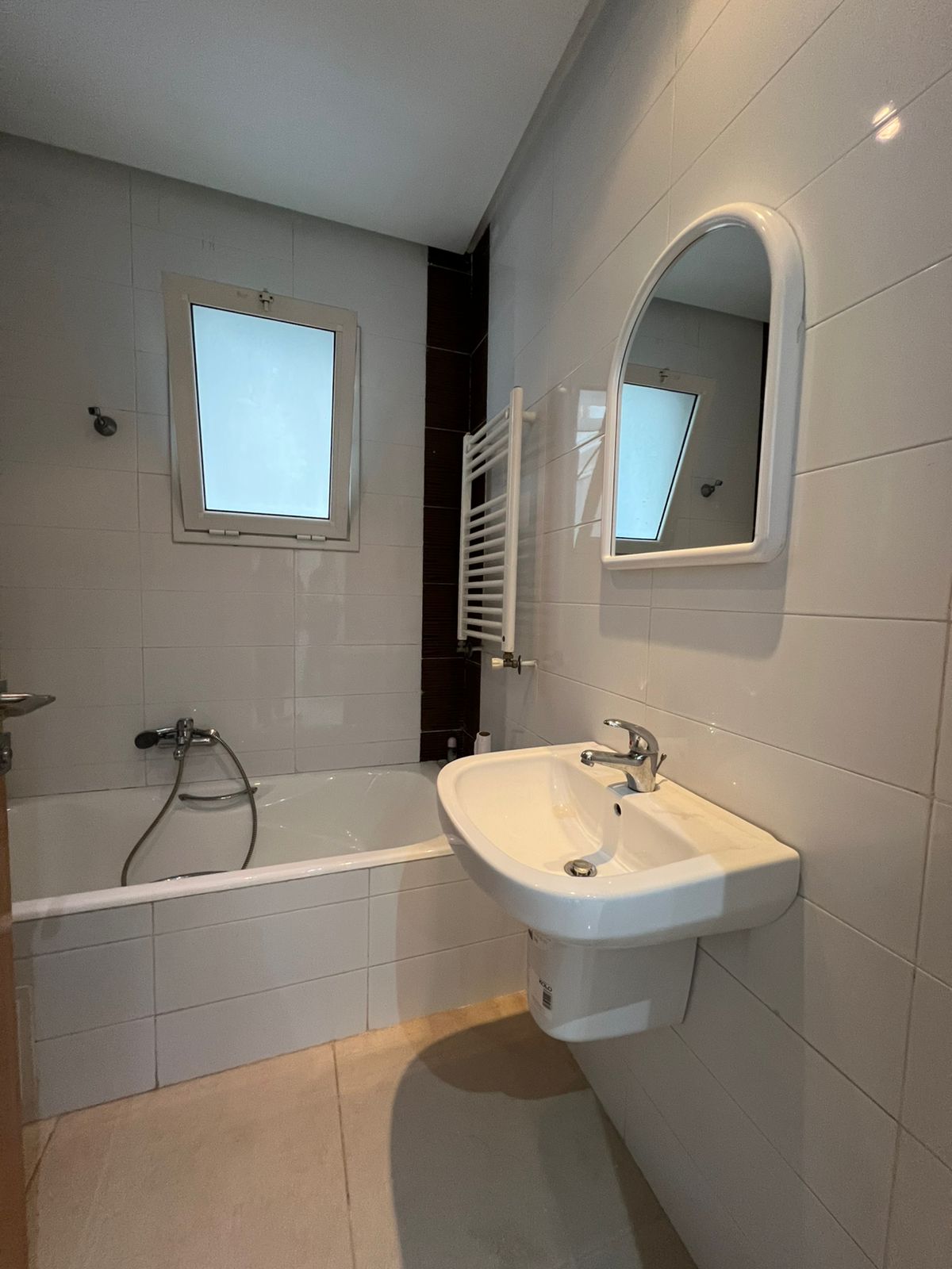 Cite El Khadra Zone urbaine nord Bureaux & Commerces Bureau Bureau h2 au centre urbain nord