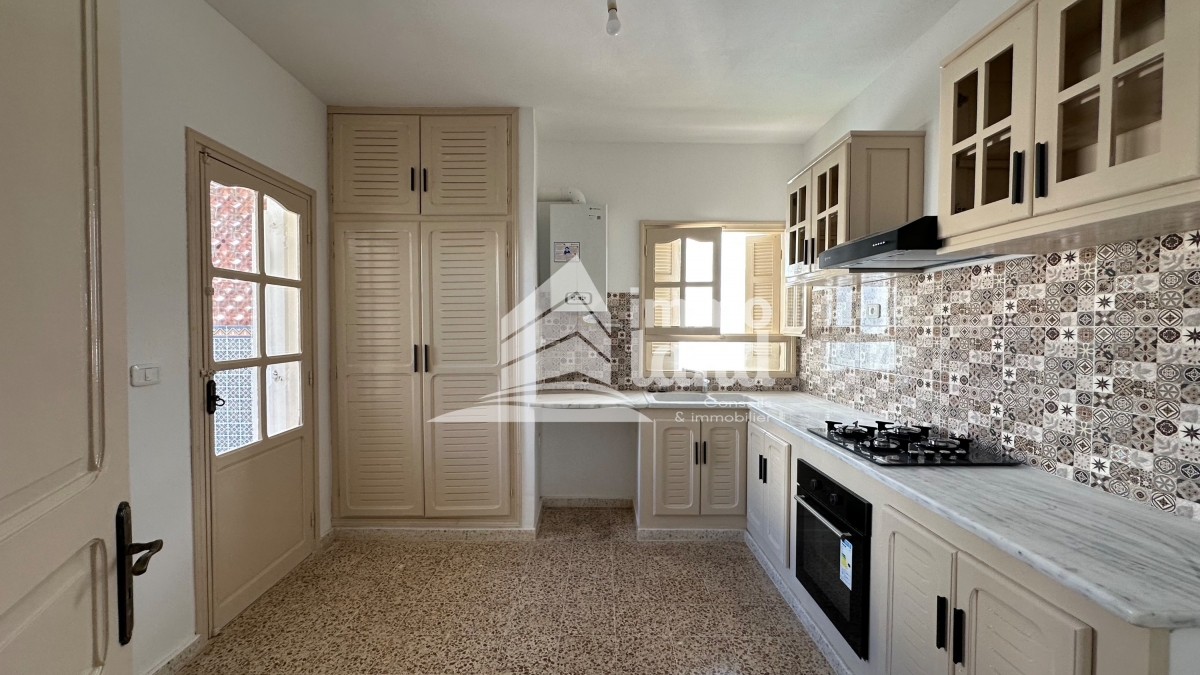 La Marsa&nbsp;Marsa Safsaf&nbsp;Location&nbsp;Appart. 4 pi�ces&nbsp;Etage de villa s4 � la marsa plage