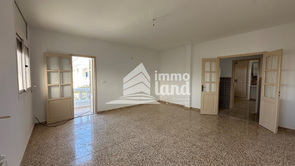 La Marsa&nbsp;Marsa Safsaf&nbsp;Location&nbsp;Appart. 4 pi�ces&nbsp;Etage de villa s4 � la marsa plage