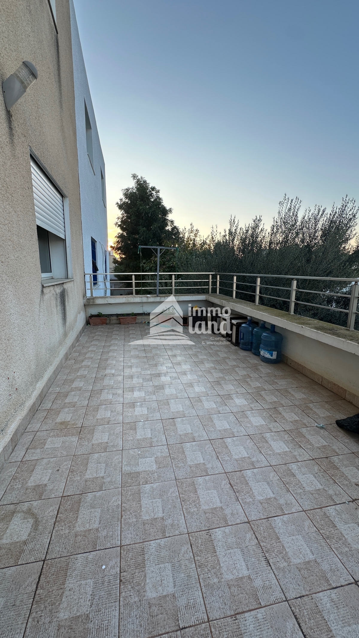 La Marsa Cite Erriadh Location Appart. 3 pices Appartement s3  usage bureautique  la marsa