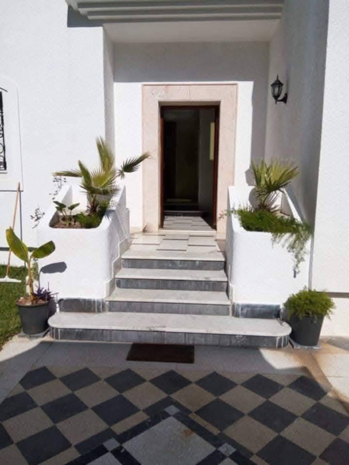 El Menzah&nbsp;Mutuelle Ville&nbsp;Location&nbsp;Maisons&nbsp;Villa s4 � notre dame