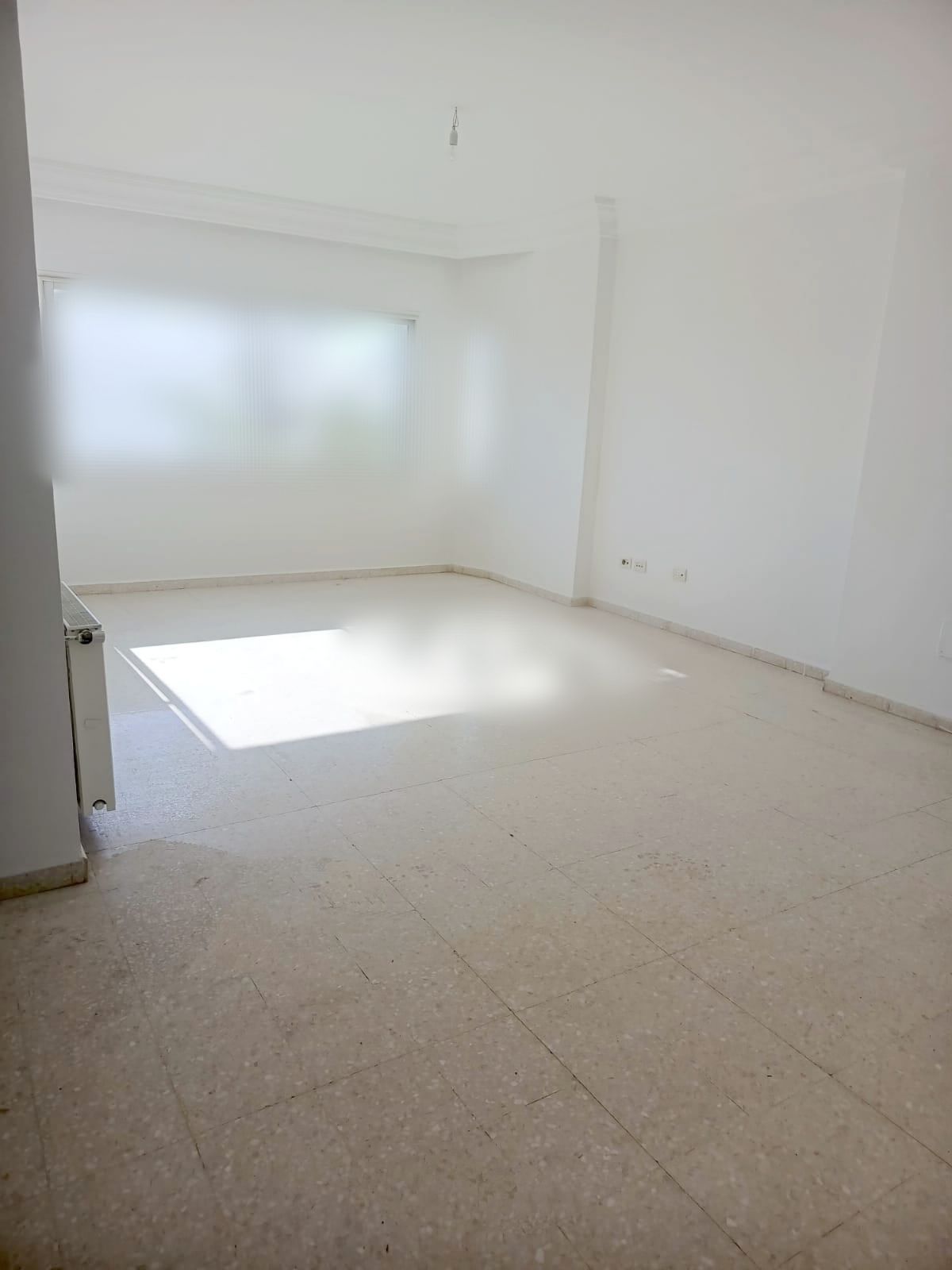 Ariana Ville Cite Ennasr 2 Location Maisons Trs joli etage villa s4 bien situ