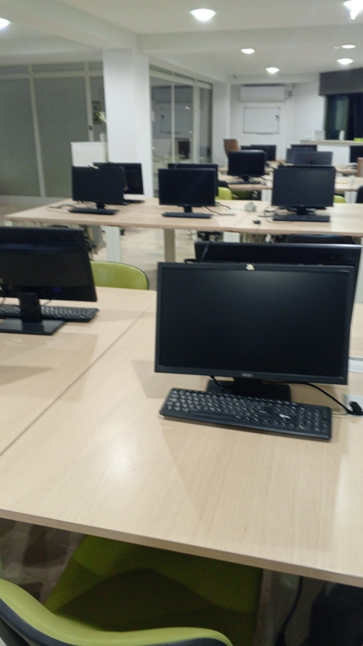 Bureaux & Commerces Bureau