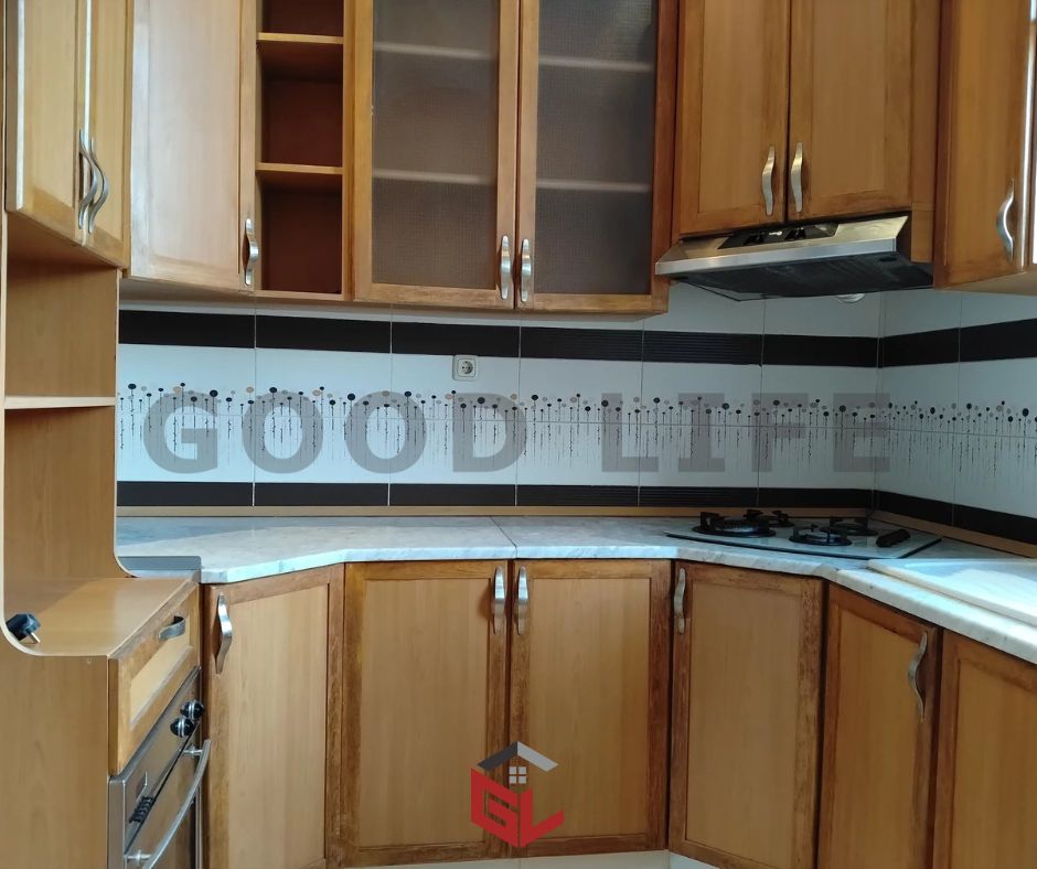 Bab Bhar&nbsp;Hedi Chaker&nbsp;Location&nbsp;Appart. 5 pi�ces+&nbsp;S4 � la place d afrique