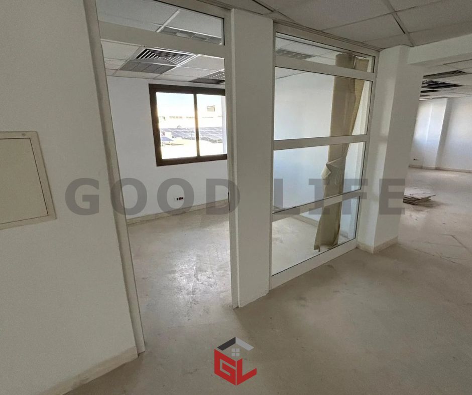 La Soukra&nbsp;Charguia 1&nbsp;Bureaux & Commerces&nbsp;Bureau&nbsp;Espace bureautique d'environ 300 m2 � la charguia1