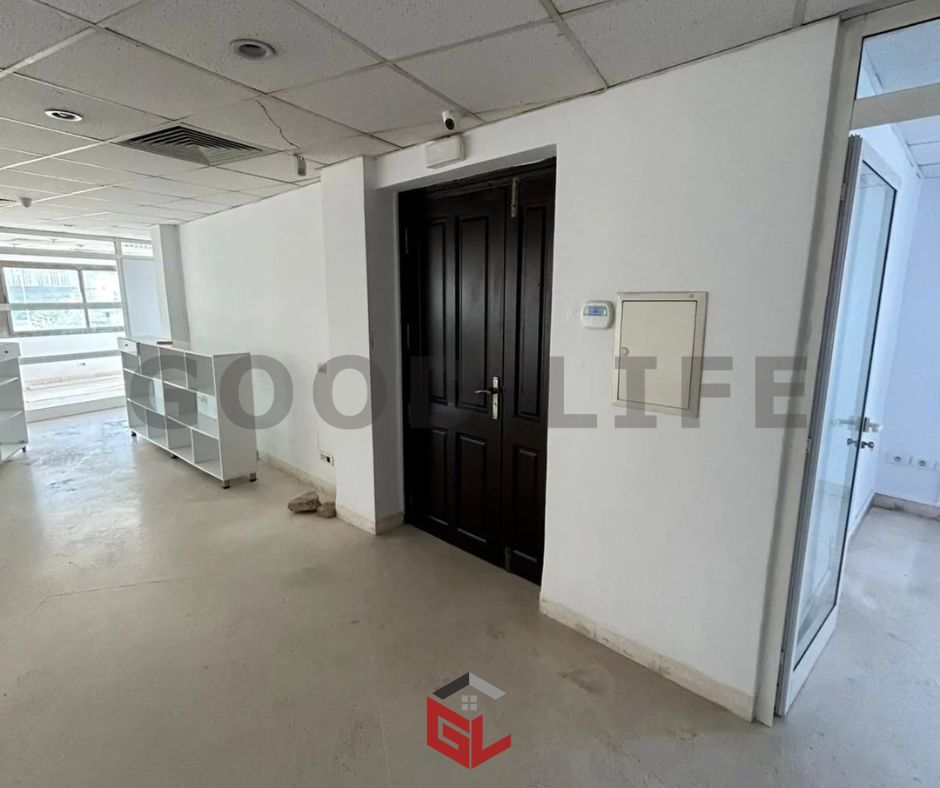 La Soukra&nbsp;Charguia 1&nbsp;Bureaux & Commerces&nbsp;Bureau&nbsp;Espace bureautique d'environ 300 m2 � la charguia1