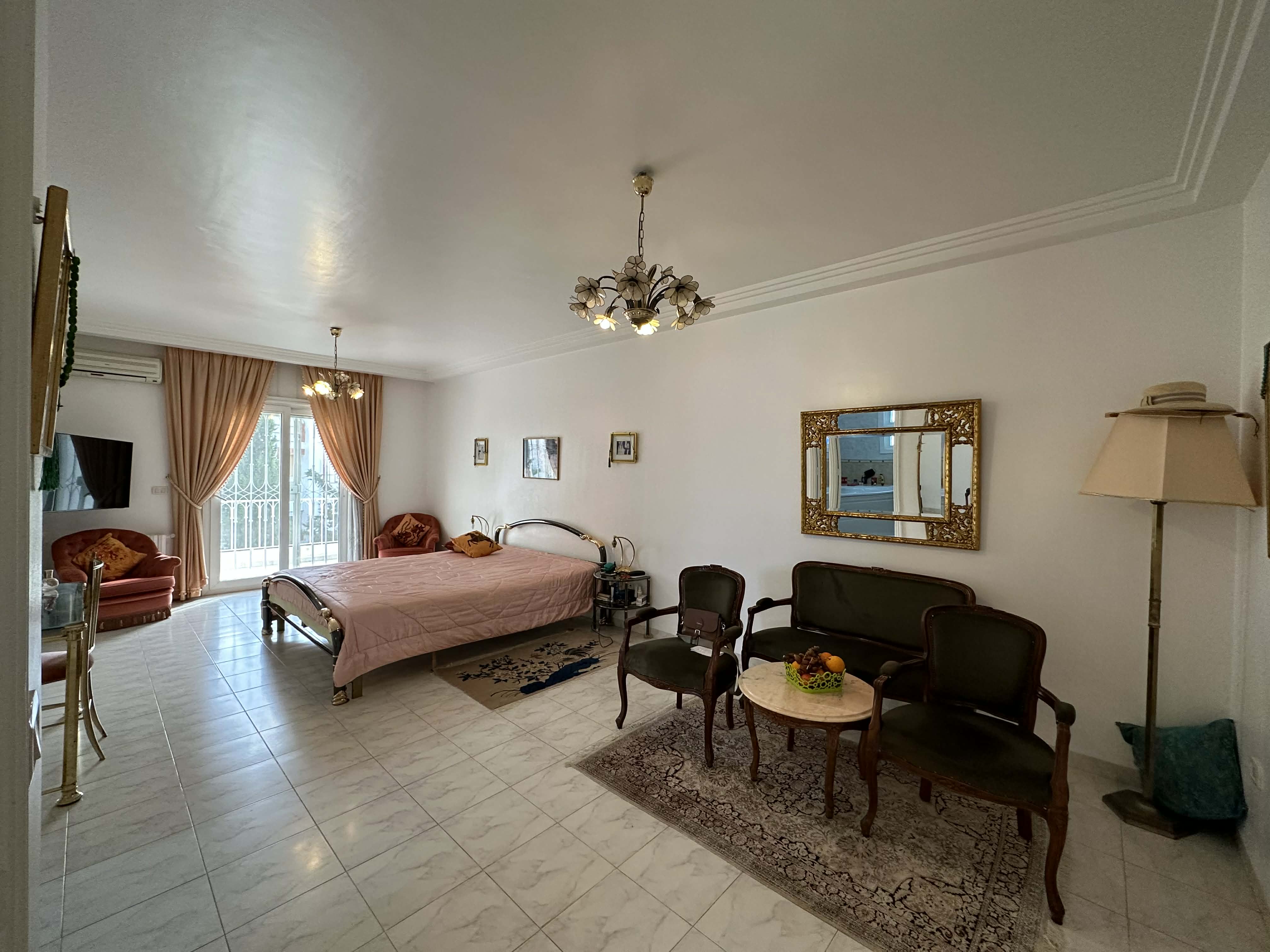 Ariana Ville&nbsp;Cite Ennasr 2&nbsp;Location&nbsp;Maisons&nbsp;Villa jumel�e s4 avec terrasse � ennasr 2