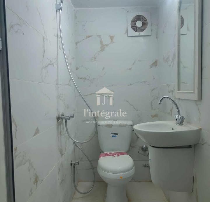 Ariana Ville&nbsp;El Menzah 5&nbsp;Location&nbsp;Appart. 2 pi�ces&nbsp;S0 meubl� rdc � menzah5