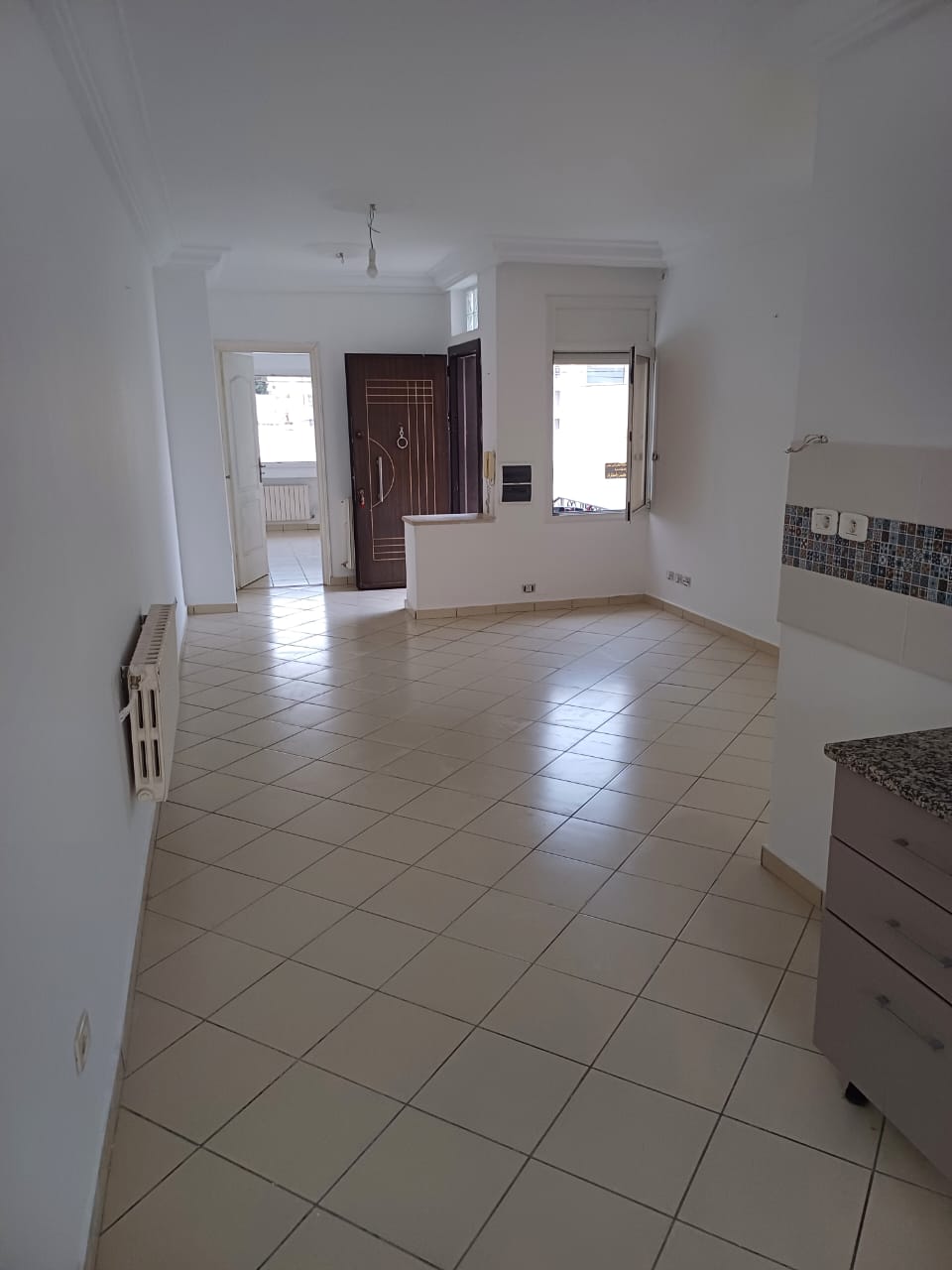 La Marsa&nbsp;El Aouina&nbsp;Location&nbsp;Appart. 3 pi�ces&nbsp;Apt 2ch et salon