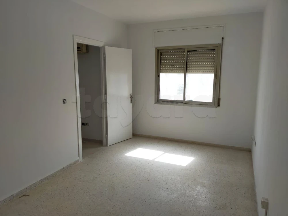 El Menzah&nbsp;El Manar 1&nbsp;Location&nbsp;Appart. 2 pi�ces&nbsp;Un spacieux appartement s1 vide � manar1