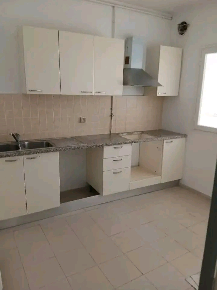 Mnihla&nbsp;Jardins d'el Menzah&nbsp;Location&nbsp;Appart. 3 pi�ces&nbsp;Appartement s plus 2 jardin d'el menzah 2
