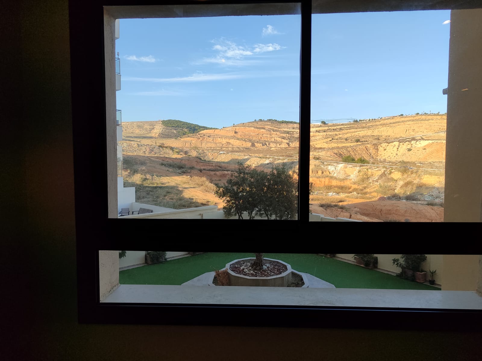 Ariana Ville&nbsp;Cite Ennasr 2&nbsp;Location&nbsp;Appart. 3 pi�ces&nbsp;Un appart s 2 ht standing cit� nasr 2