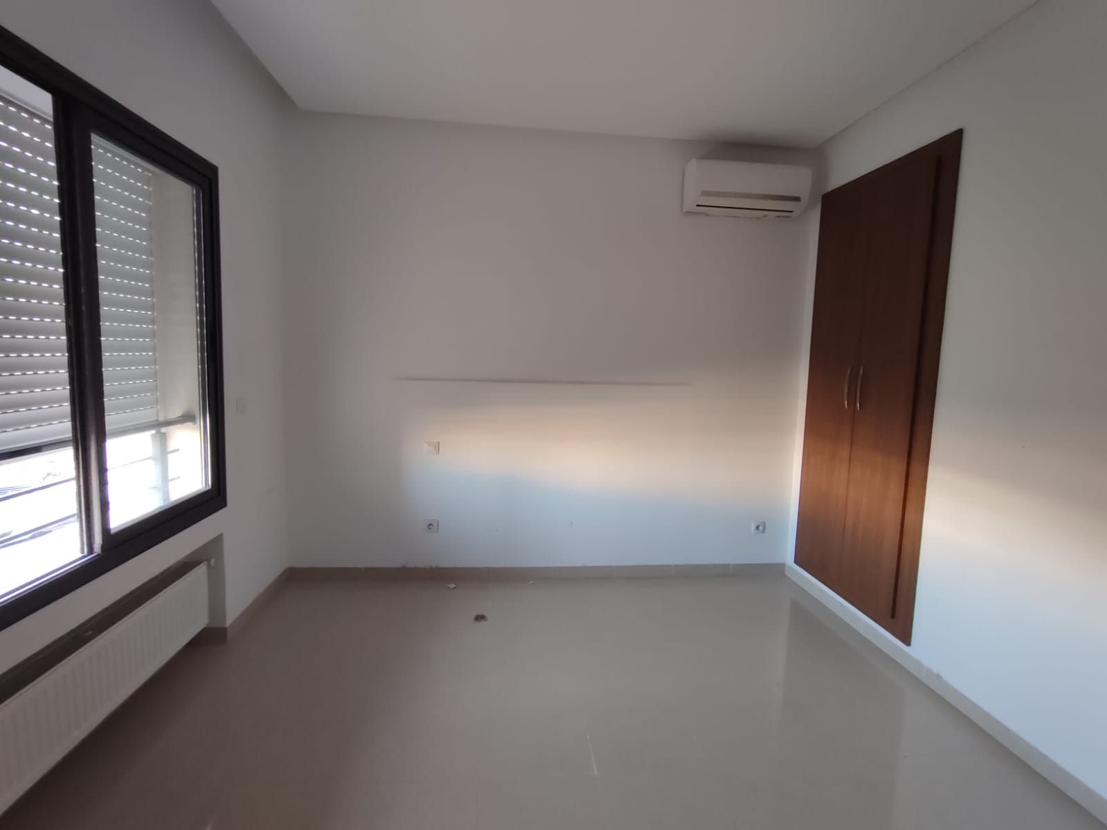 Ariana Ville&nbsp;Cite Ennasr 2&nbsp;Location&nbsp;Appart. 3 pi�ces&nbsp;Un appart s 2 ht standing cit� nasr 2