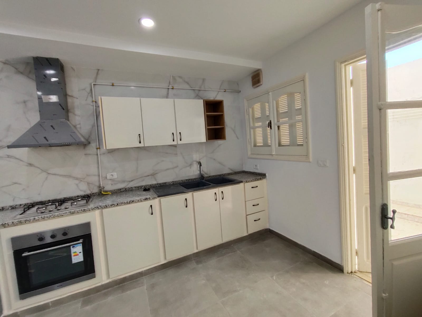 Bou Mhel El Bassatine&nbsp;Bou Mhel&nbsp;Vente&nbsp;Appart. 4 pi�ces&nbsp;Boumhel vnt s3 128m2