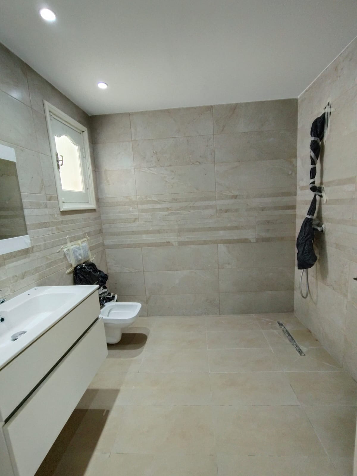 Bou Mhel El Bassatine&nbsp;Bou Mhel&nbsp;Vente&nbsp;Appart. 4 pi�ces&nbsp;Boumhel vnt s3 128m2