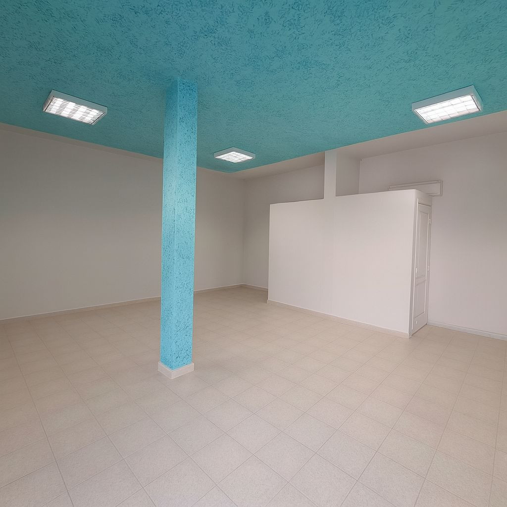 El Mourouj Cite El Mourouj 3 Bis Bureaux & Commerces Fond de Commerce Local 50 m en grance libre mrj