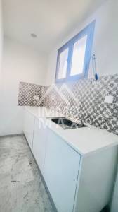 Ariana Ville El Menzah 6 Location Appart. 1 pice A  un hall 2 a menzah6 ref85a