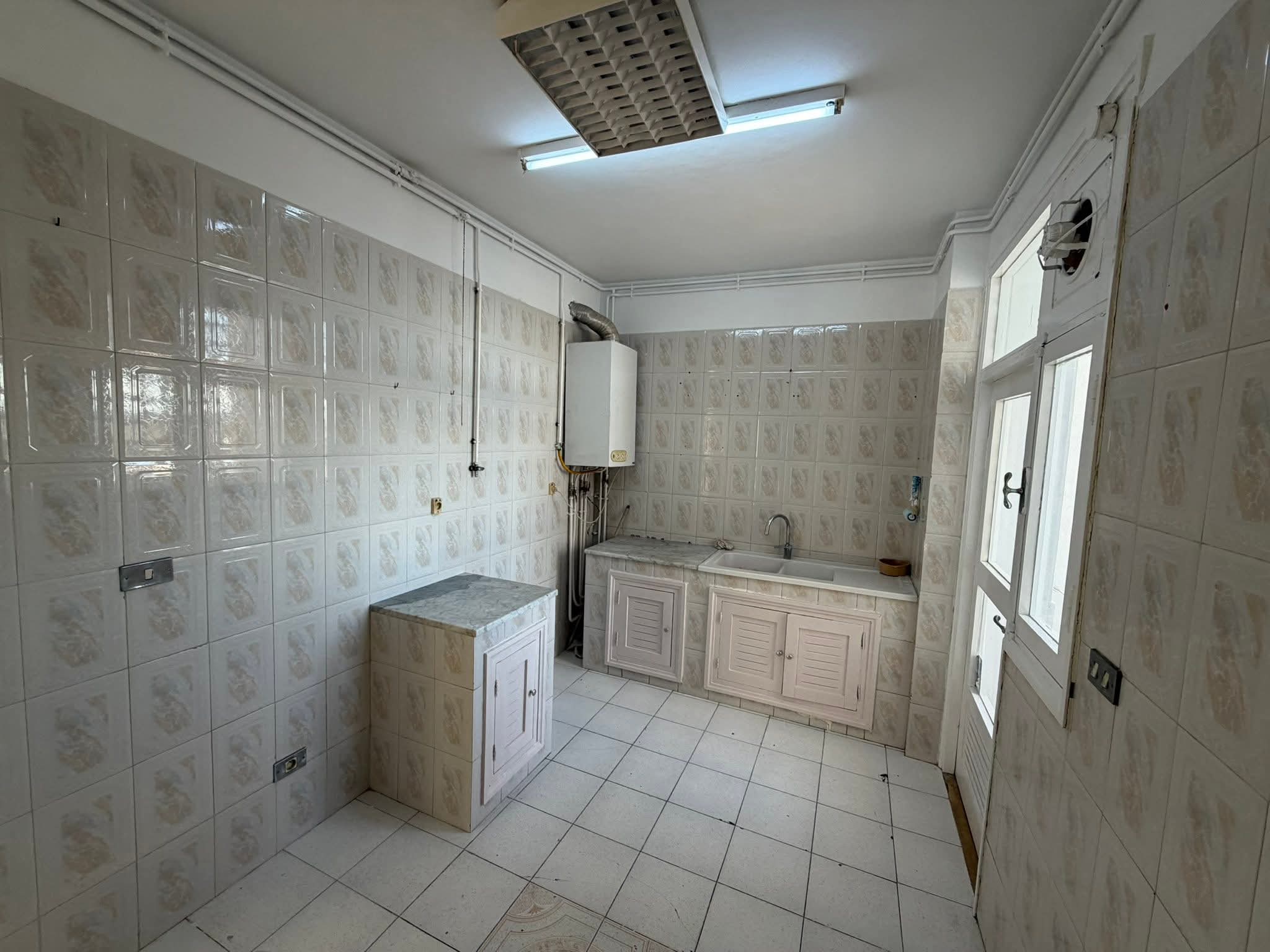 Ariana Ville Cite Ennasr 2 Vente Appart. 4 pices S3 320 md ennasr 2