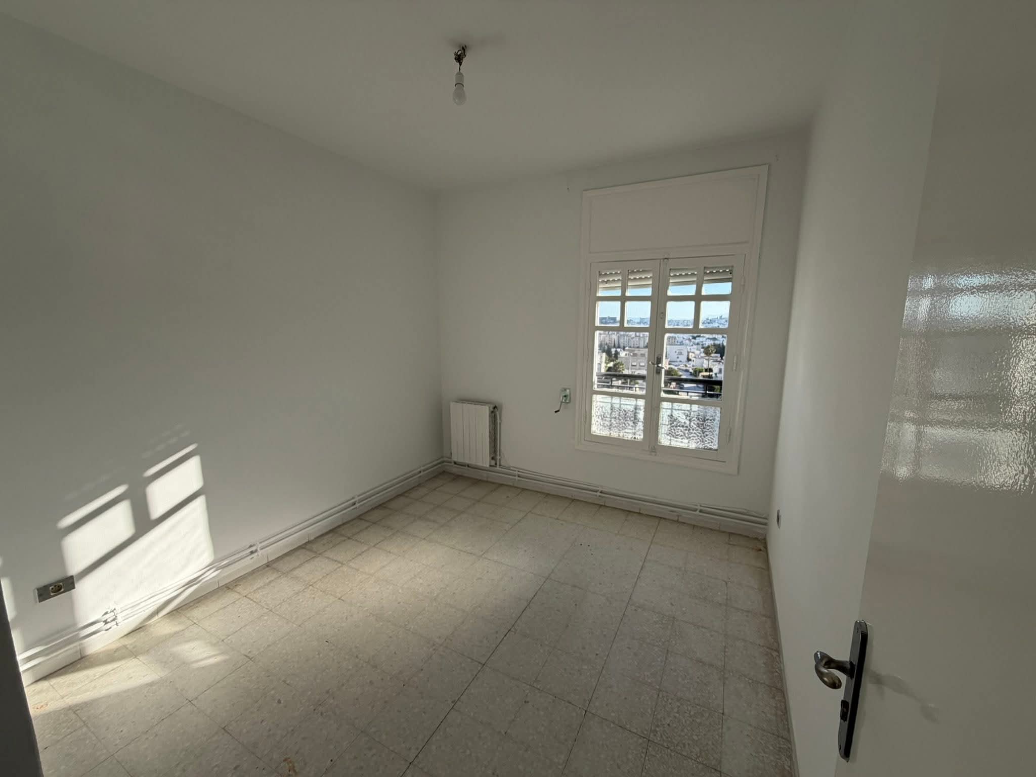 Ariana Ville Cite Ennasr 2 Vente Appart. 4 pices S3 320 md ennasr 2